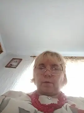 Elena_Beautiful784 webcam