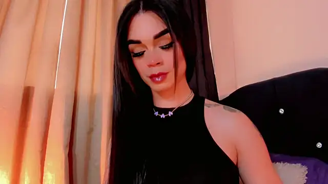 lesly_xx live cam on StripChat