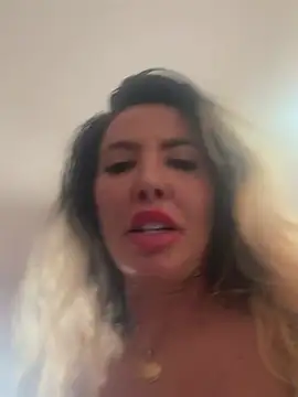 Chloebellami webcam