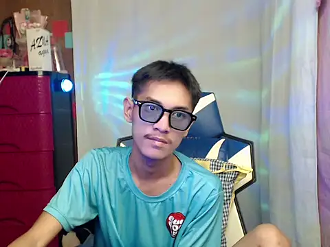 riks_tyler (Ask my age) - tip me as your birthday gift  cum