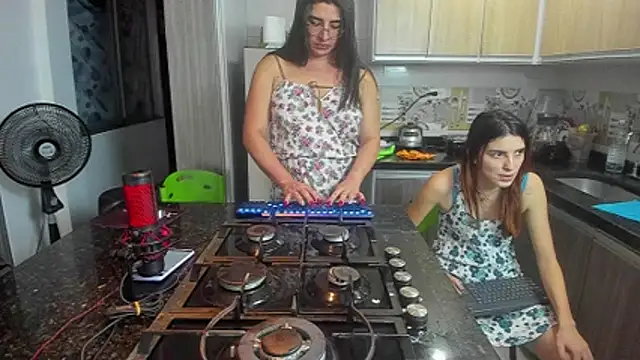 Khalifa_Gold webcam