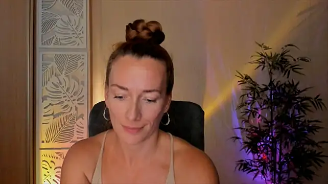 RebeccaMartinez webcam