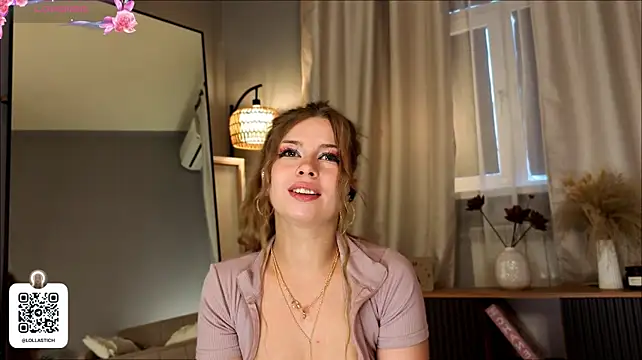 LollaStich webcam