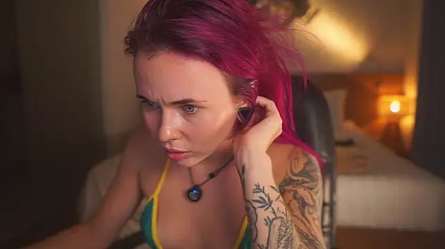 Sarah_Pink webcam