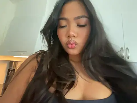 TitiTinyThai's live cam