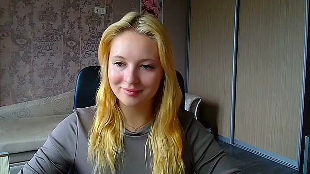 Milka_kiss_ webcam