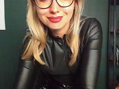 loveHeidi webcam