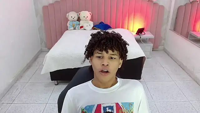 MatewHottxxx webcam