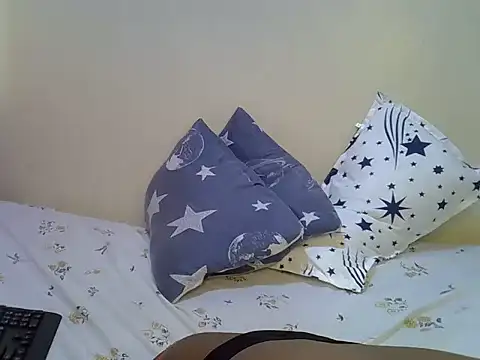 RoyalEve_ webcam