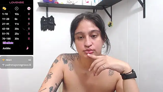 Alissonlovesyou webcam