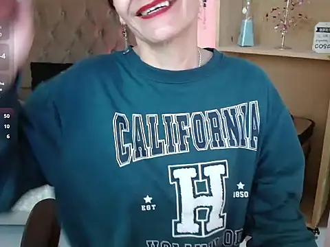 AlexxandraJones webcam