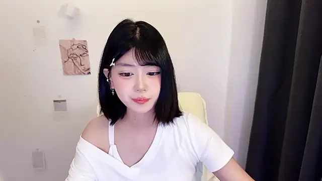 kitteovo (F teen) - 站起看看看身材＋性感小狗趴扭pp