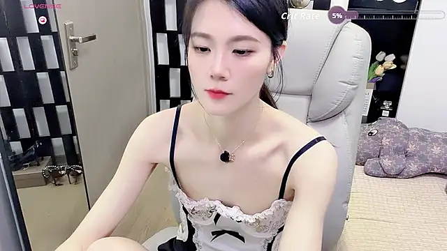 yueyue-mm (F milf) - 小粉塞入3分钟