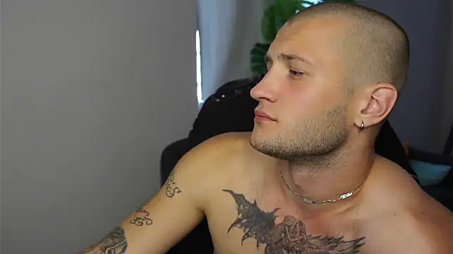Igor_Wilde webcam