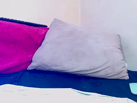 Zaira_luxx webcam