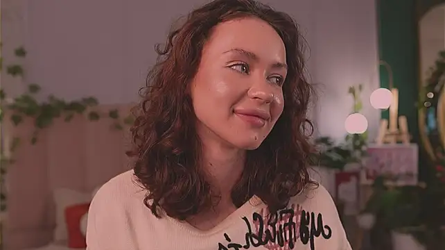 meow_nancy (F young) - Purrr meow into mic