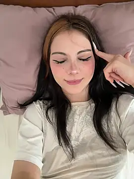 fordearse (F teen) - flash my boobs