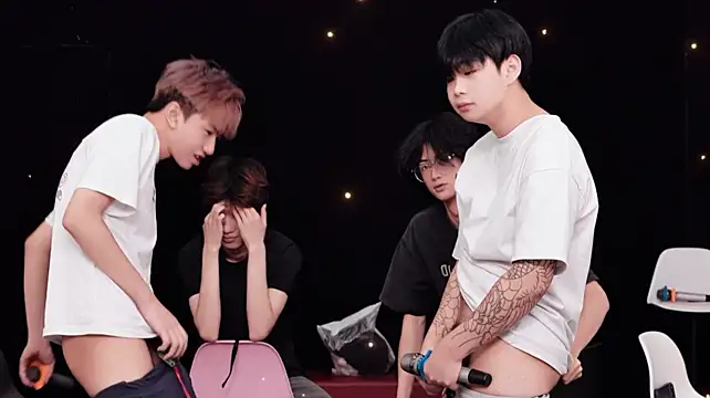 Chenyong123 live sex cam