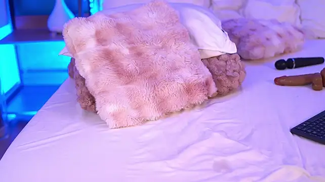 RaisaVawn webcam