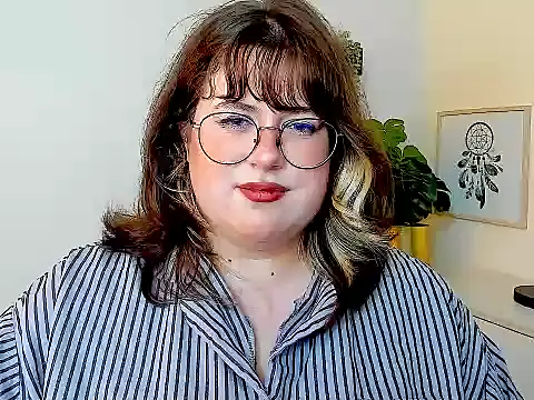 OpheliaLush webcam