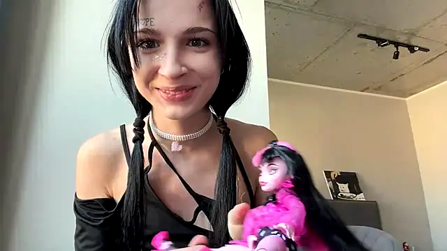 MarenKiss webcam
