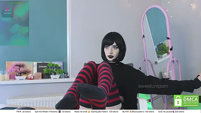 sweetuniporn webcam