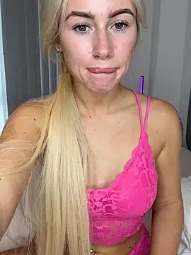 SexySaraxxoo webcam