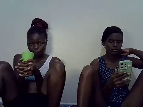 Cheeky_Sluts webcam