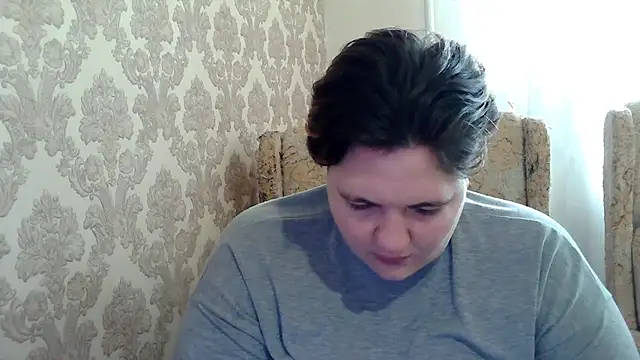 MilaXHelen webcam
