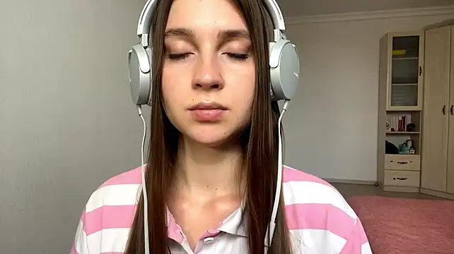 RebaBooze webcam