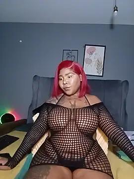 RealMsPEARLsEXY69 webcam