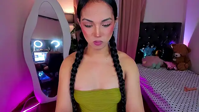 SofiaaLoove699 webcam