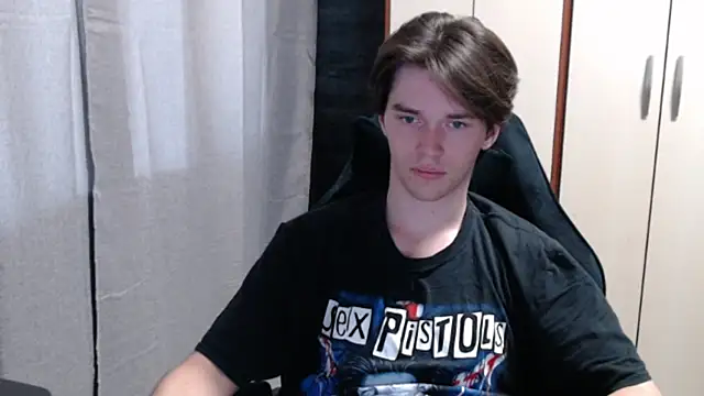 arthur___king (M twink) - #bisexuals #brunettes #cam2cam #cheap-privates #flexing #foot-fetish #hd #muscular #recordable-publics #small-audience #smoking #twinks #white