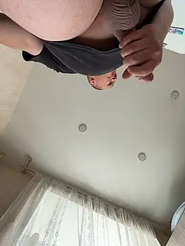 MrMrsRight webcam