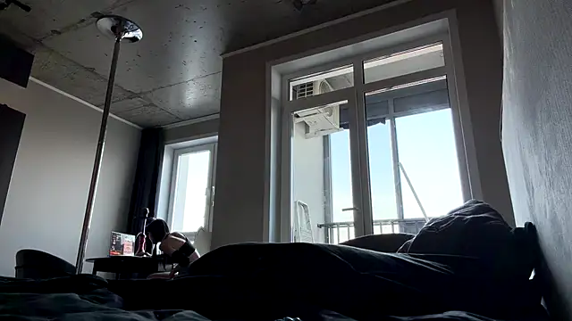 MarenKiss webcam