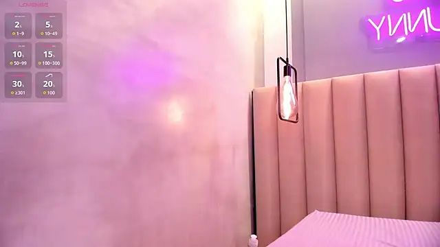 Naomymonroe_ webcam
