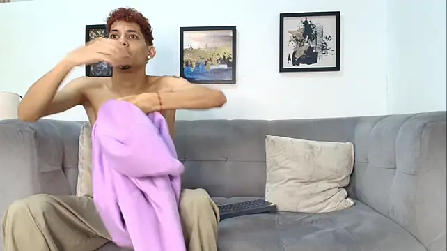 YOUNG_BOYS_HELL webcam