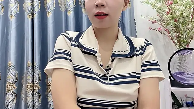 Ryo-Jisoo webcam