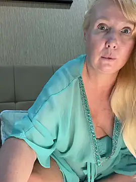 EmmaInLove23 webcam
