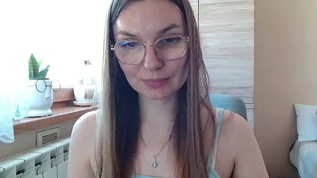LooveELLYx webcam