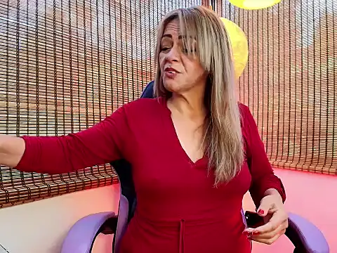 CarolMissOficial webcam