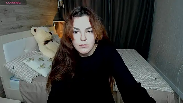 LeyaaStarr webcam