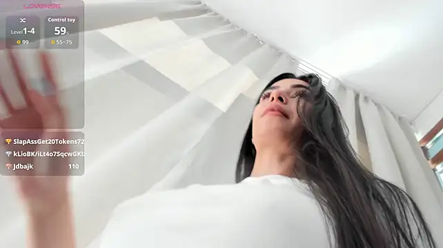 Naila18 webcam