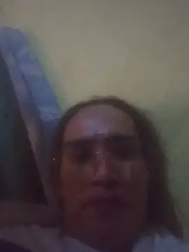 HornyKerujieTrans webcam