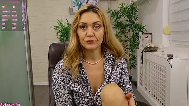 EllaMilf_ webcam