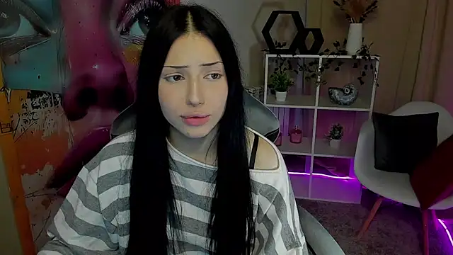 DianaRayyy 🔻 live webcam