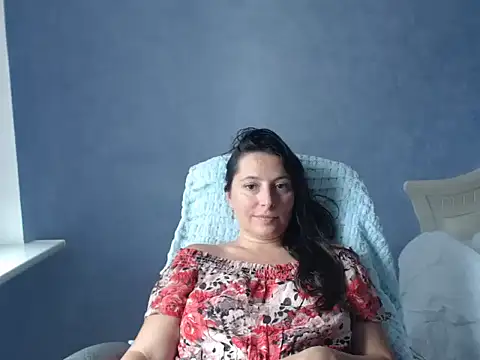 LuckyLisa23 webcam