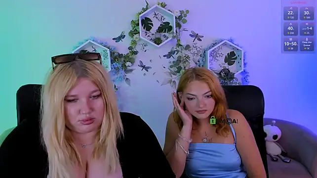 melody_sky_ webcam