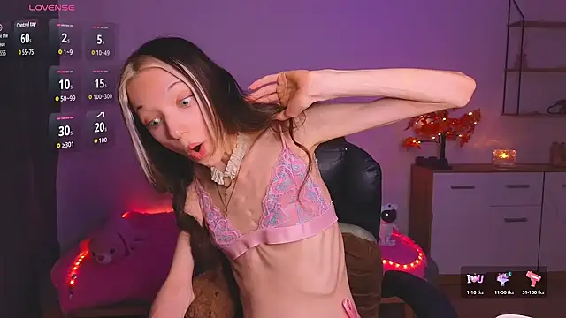 KiraGlam webcam