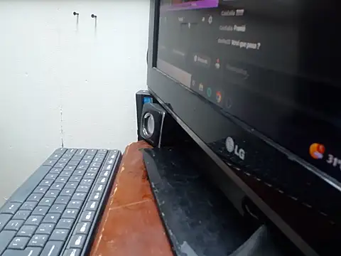 Isa_Fem19 webcam